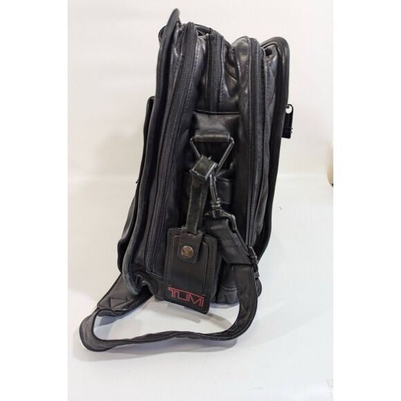 TUMI Alpha Expandable Large Leather Briefcase  Laptop Messenger Shoulder Bag - Picture 4 of 16